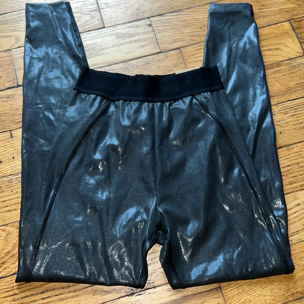 Victoria Secret Ultimate Leggings